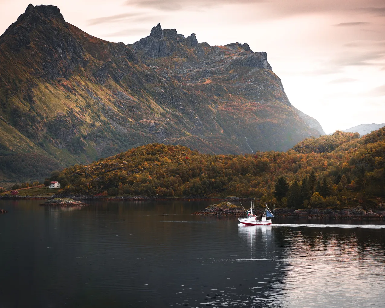 boat on the lake